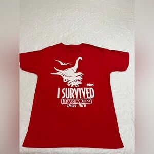 (18) Hanes Red and White Short Sleeve Tees Jurassic Quest